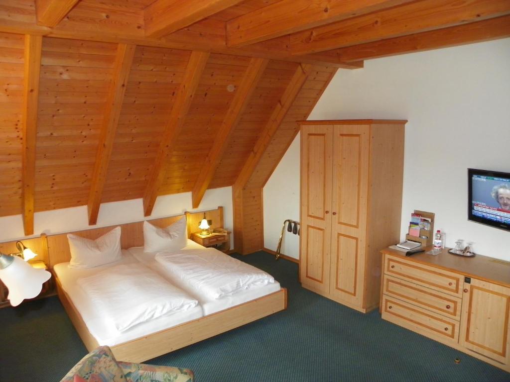 Landhotel Steigerwaldhaus Burghaslach Pokoj fotografie